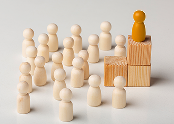 Какие качества лидера необходимы для успешного управления командой