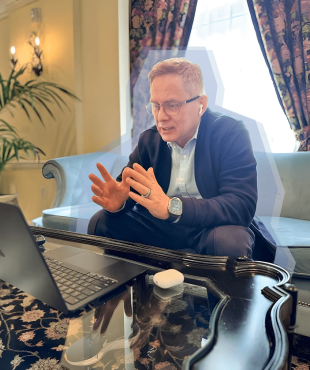 Александр Высоцкий выступил хедлайнером VIENNA GRAND FORUM: системное управление бизнесом и выход на европейские рынки