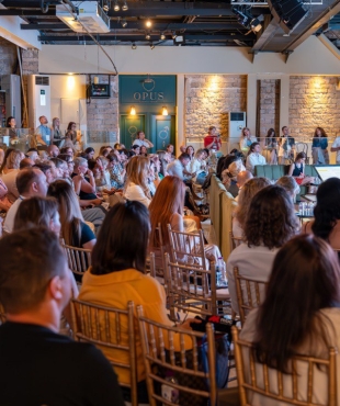 Валентин Василевский выступил на бизнес-форуме на Кипре с темой «Как выстроить прибыльную систему маркетинга и продаж с помощью смыслов и AI»